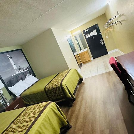 Super 8 By Wyndham Rocky Mount I-95 Exit 145 Hotel Battleboro Buitenkant foto