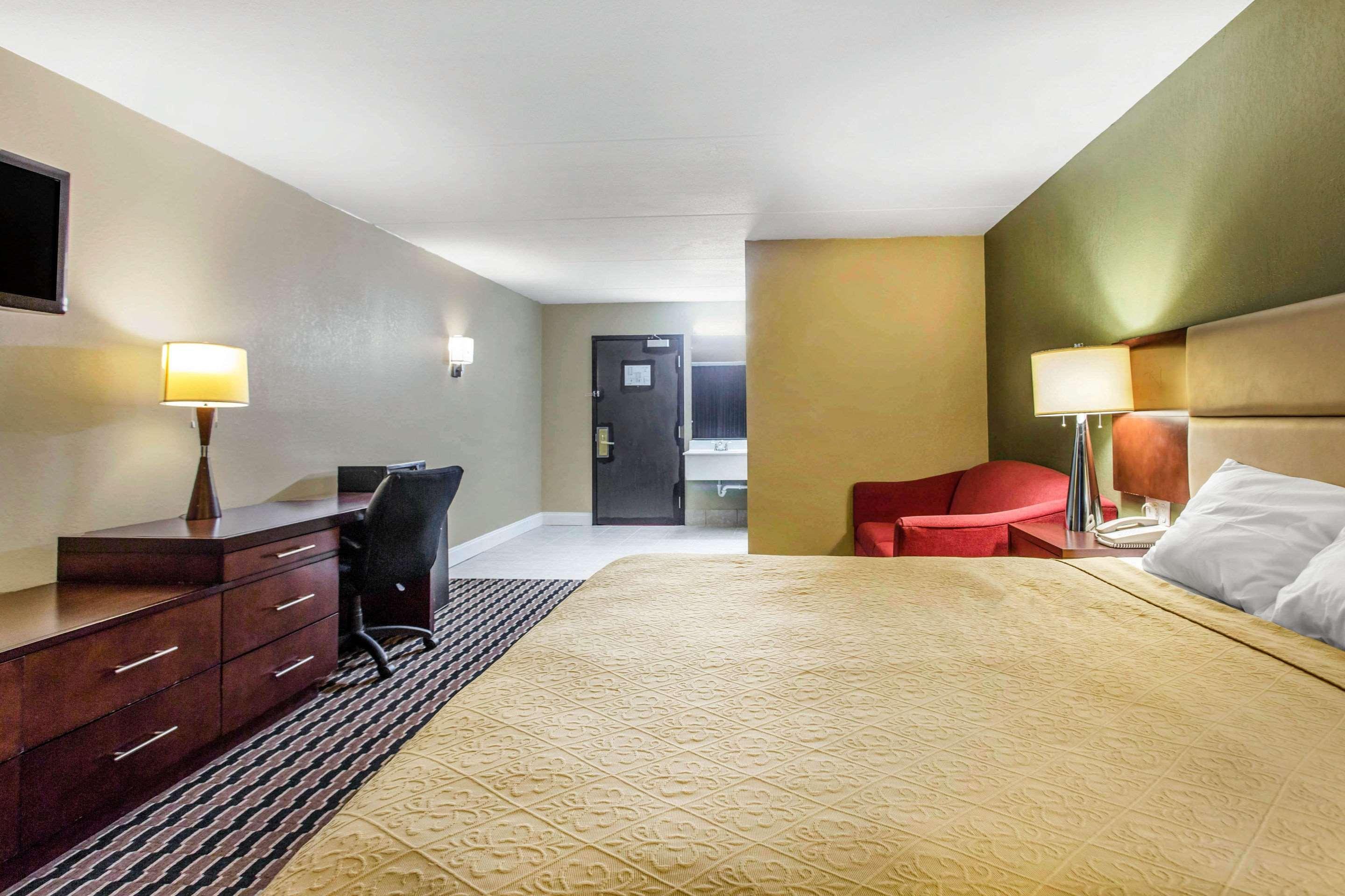 Super 8 By Wyndham Rocky Mount I-95 Exit 145 Hotel Battleboro Buitenkant foto